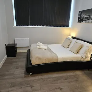 nariken-apartments-city-center.cardiffhotelswales.com/