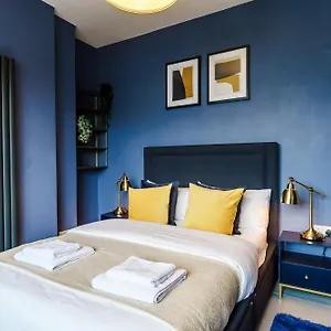 orchard-place.cardiffhotelswales.com/